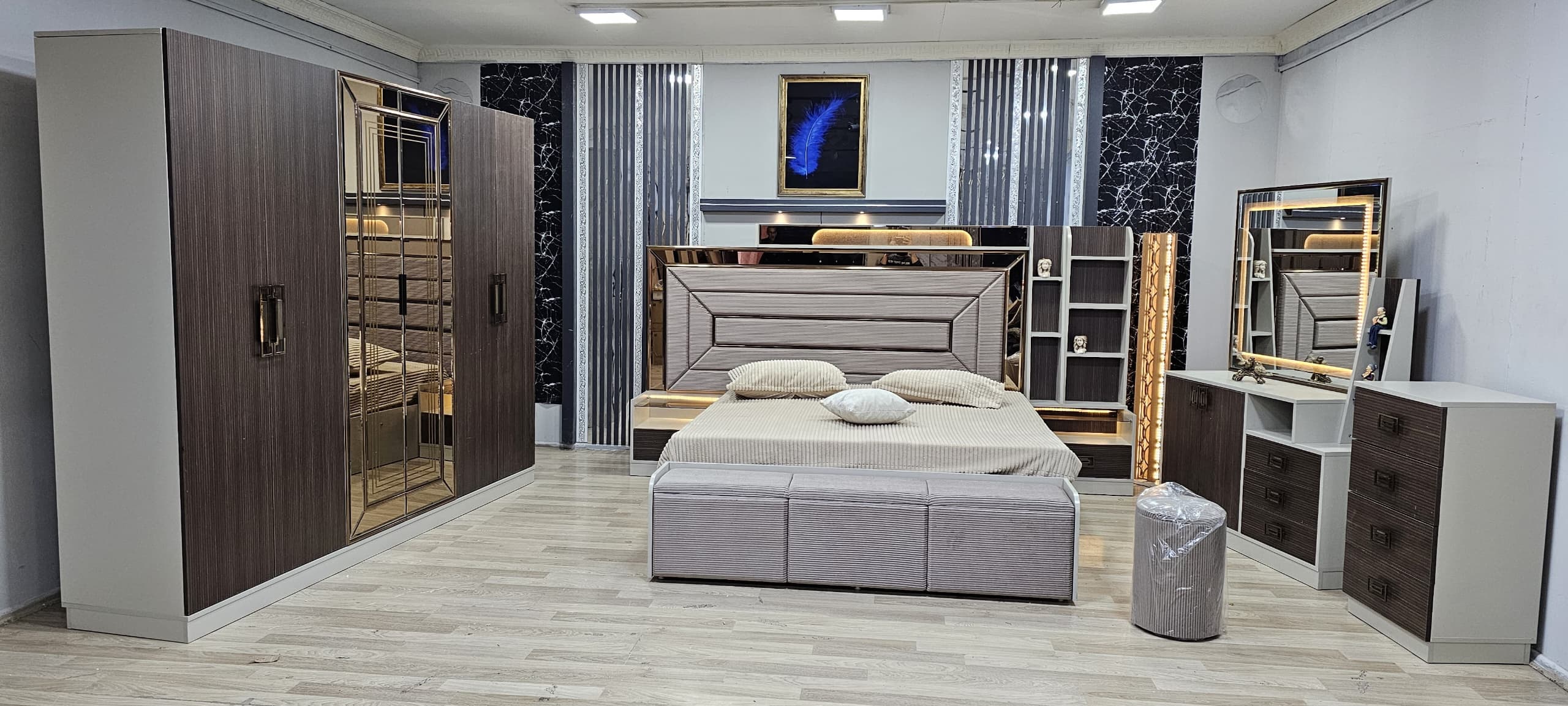 CHAMBRE A COUCHER ARMOIRE 6BATTANTS 6PIECES MARRON - GRIS ANKA