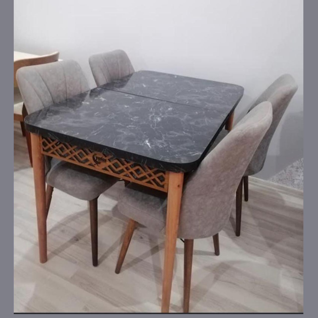 TABLE A MANGER EXTENSIBLE NOIR 6CHAISES GRIS