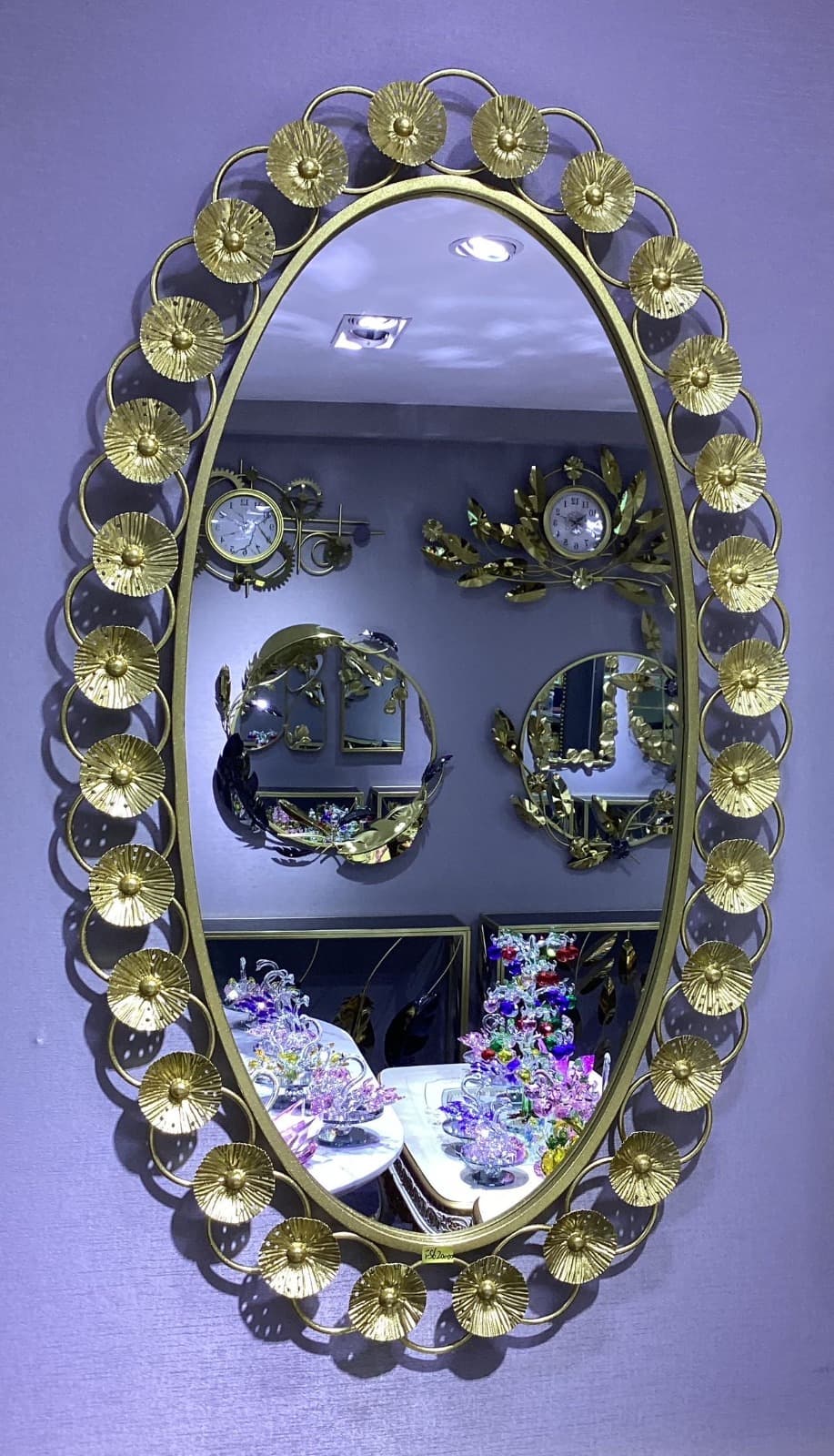 Miroir à cadre doré Designers